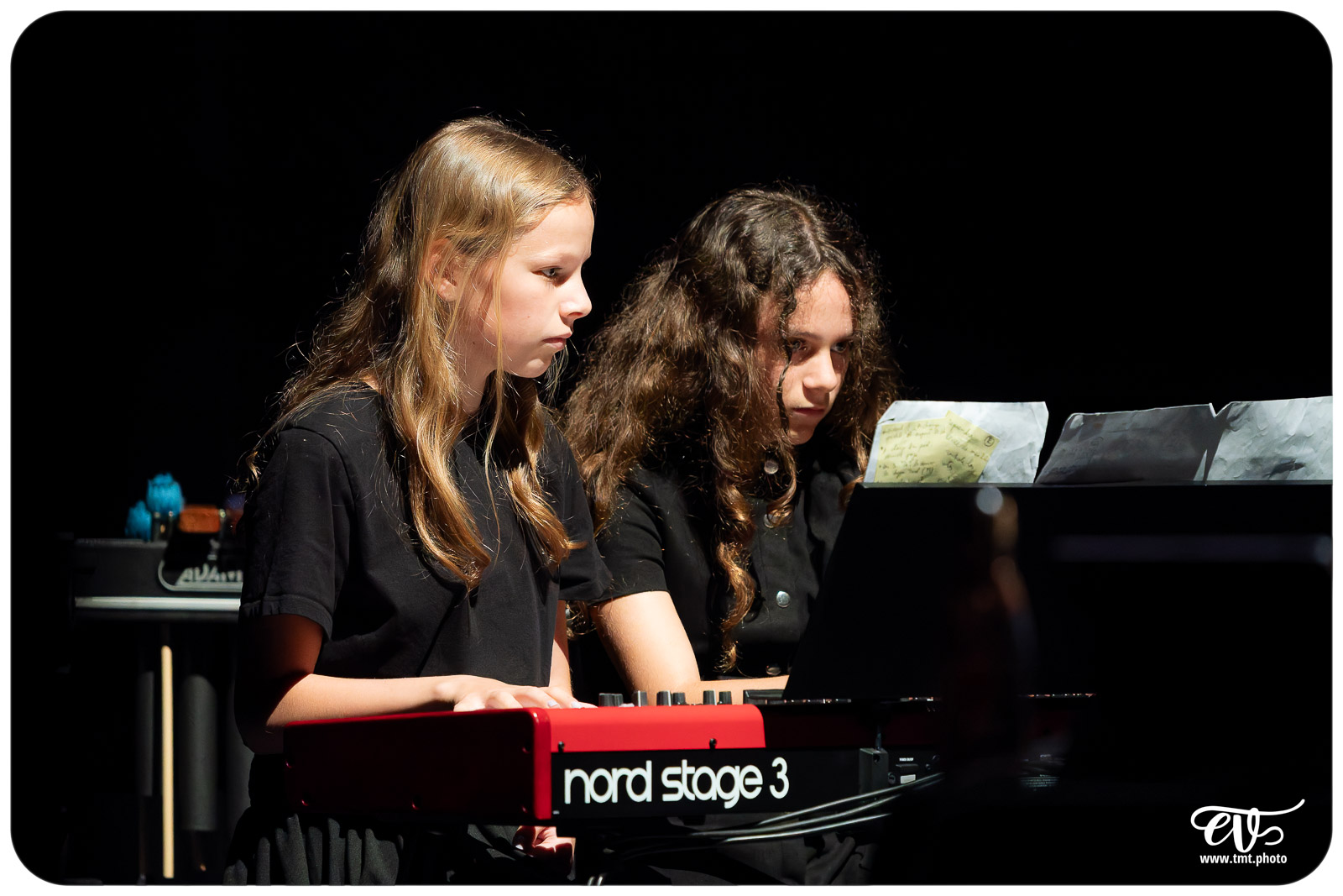 L'HUMOUR DENOTE (ELEVES EMMDH & CEDRIC GOUBERT)